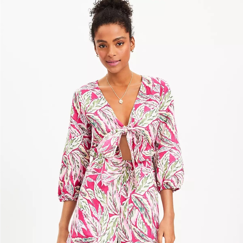 Loft tropical floral beach romper! Med. NWT.